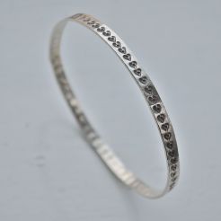 bhaskar-heart-bangle