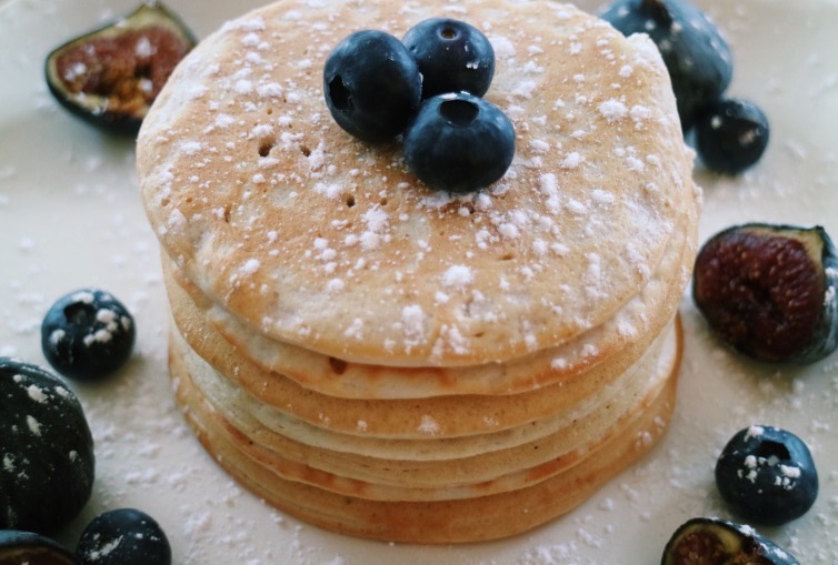 Coconut and Cinnamon Vegan Pancakes
